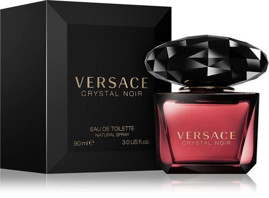 ✨ Versace Crystal Noir – سرّ الجاذبية الأنثوية الراقية
