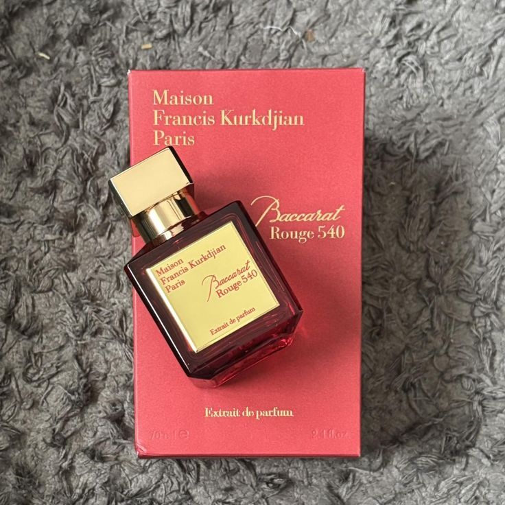 عطر باكارا روج 540 – ريحة فخامة لامثيل لها ✨ | Maison Francis Kurkdjian